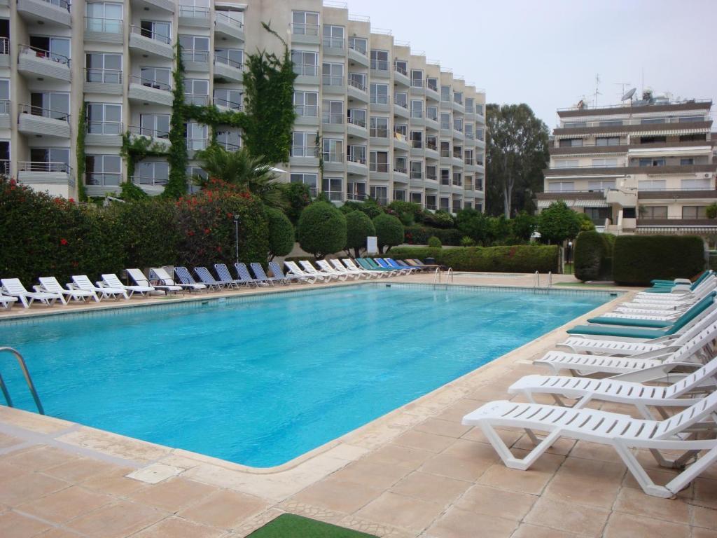 River Beach Apartments Limassol Zimmer foto
